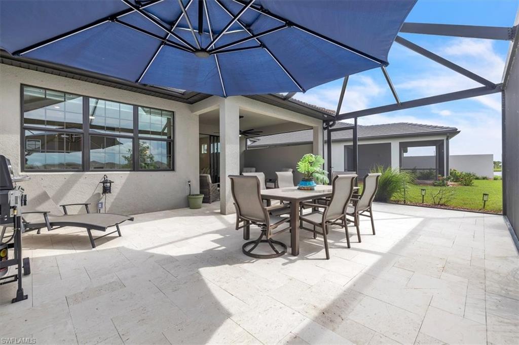COUNTRY CLUB - Residential