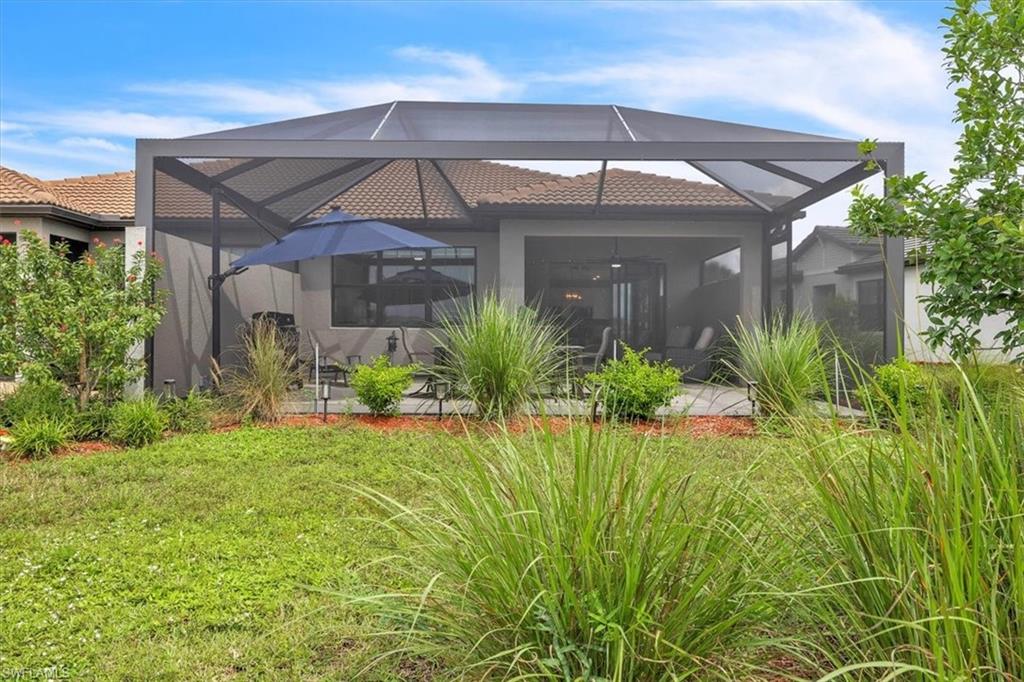 COUNTRY CLUB - Residential