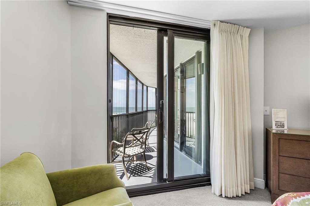 POINTE ESTERO - Residential