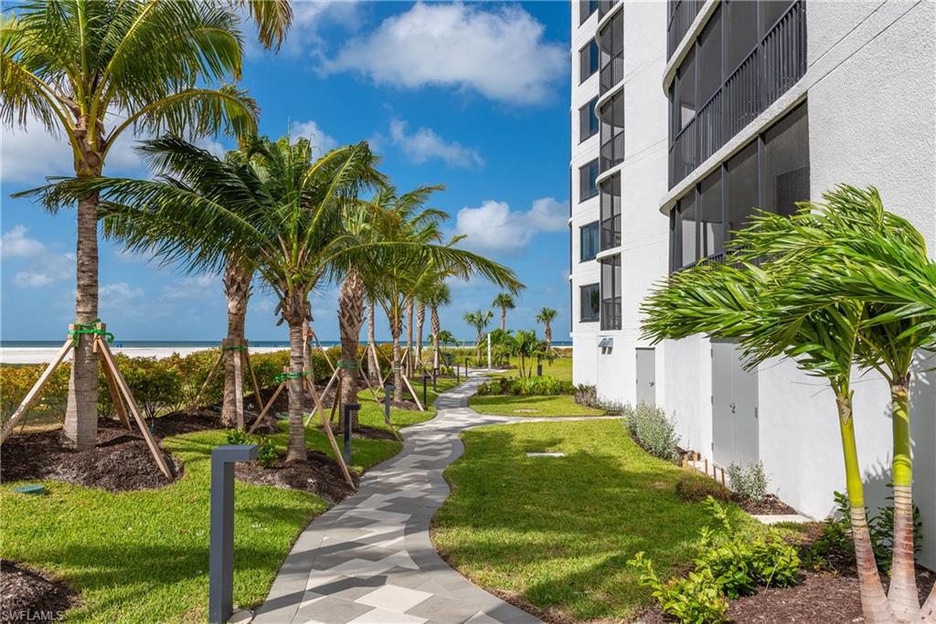 POINTE ESTERO - Residential