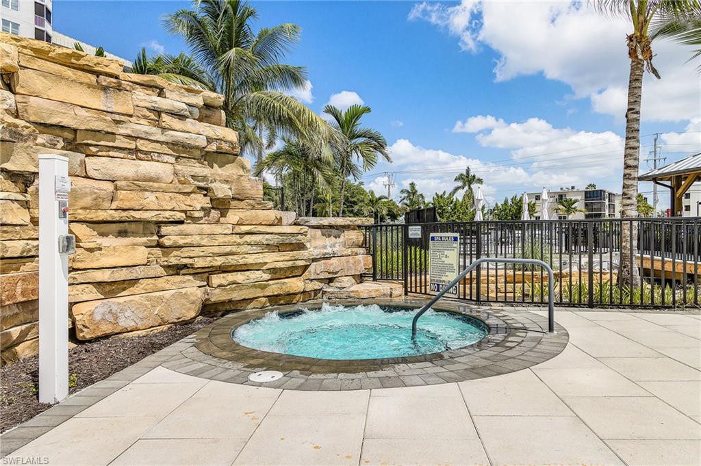 POINTE ESTERO - Residential