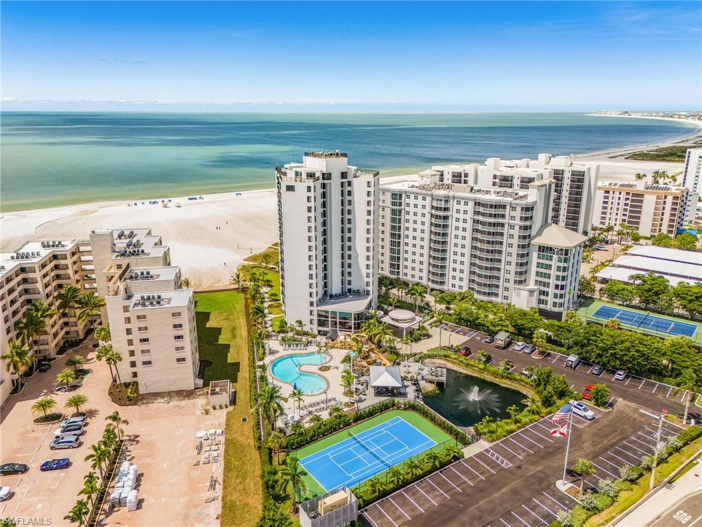 POINTE ESTERO - Residential