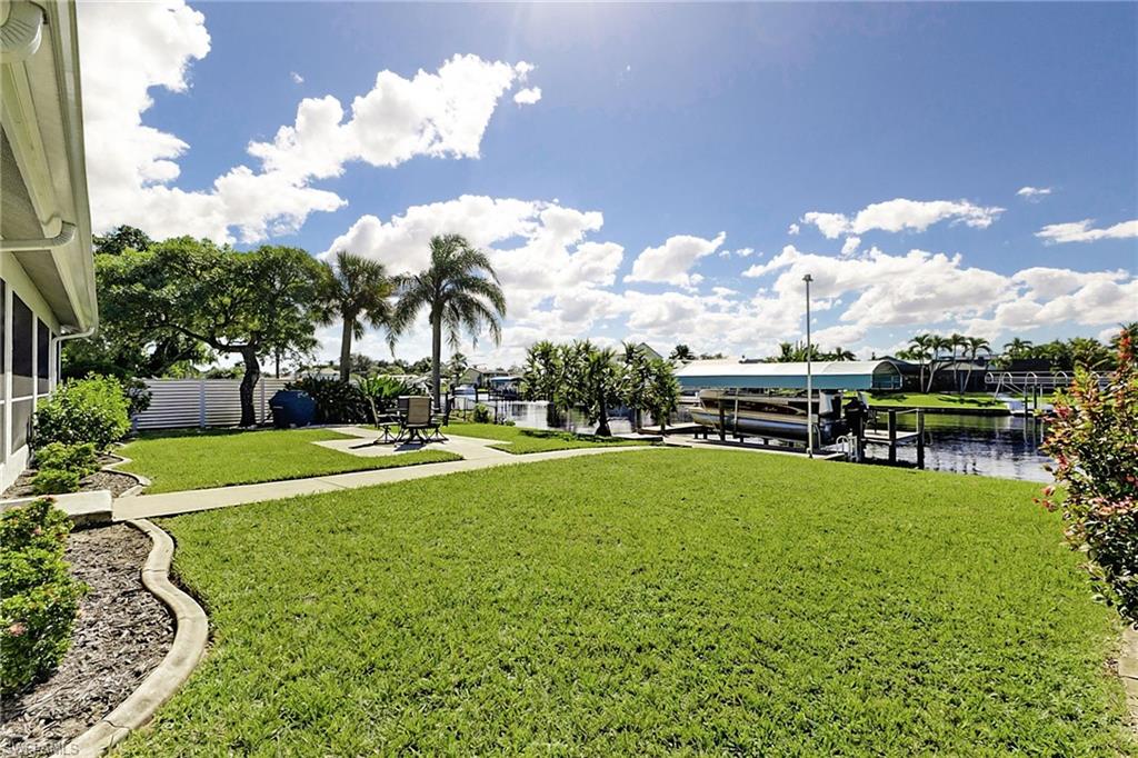 FORT MYERS SHORES - Residential