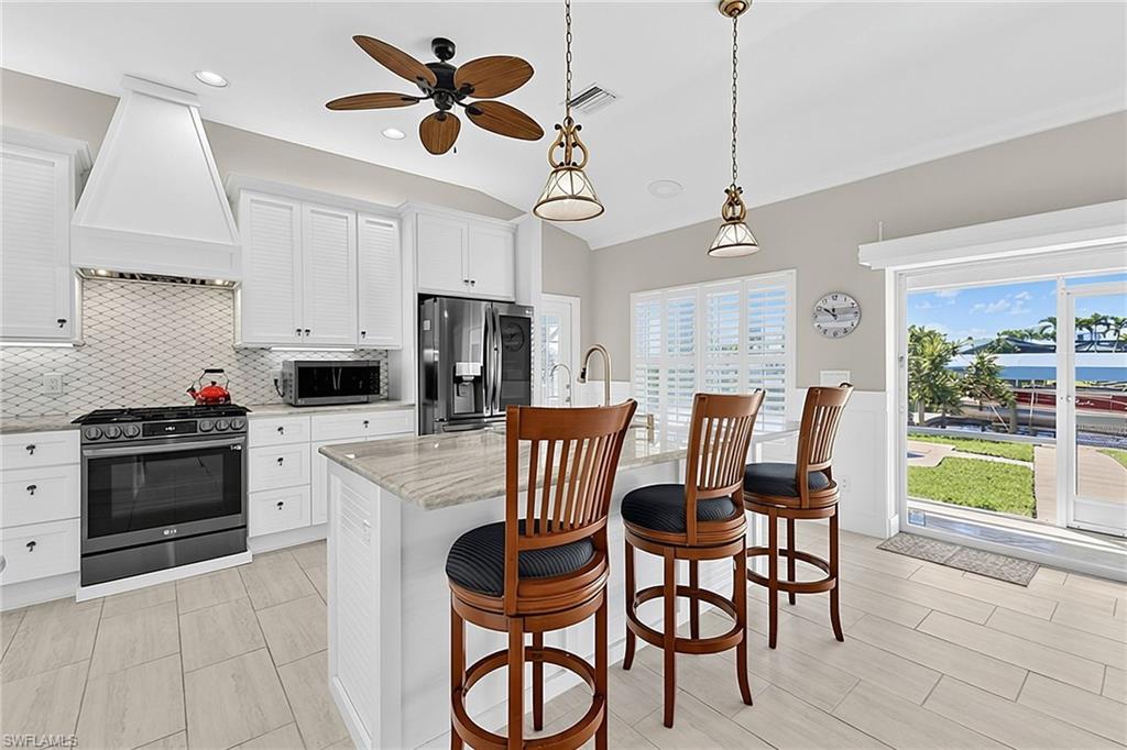 FORT MYERS SHORES - Residential