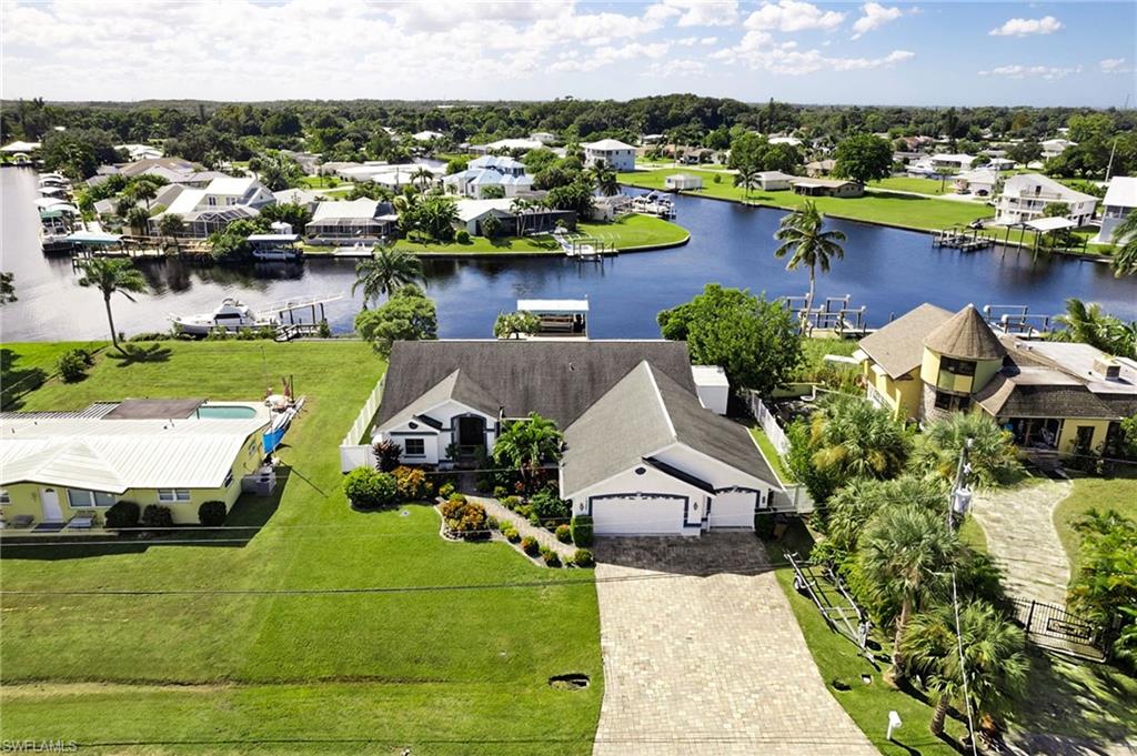 FORT MYERS SHORES - Residential