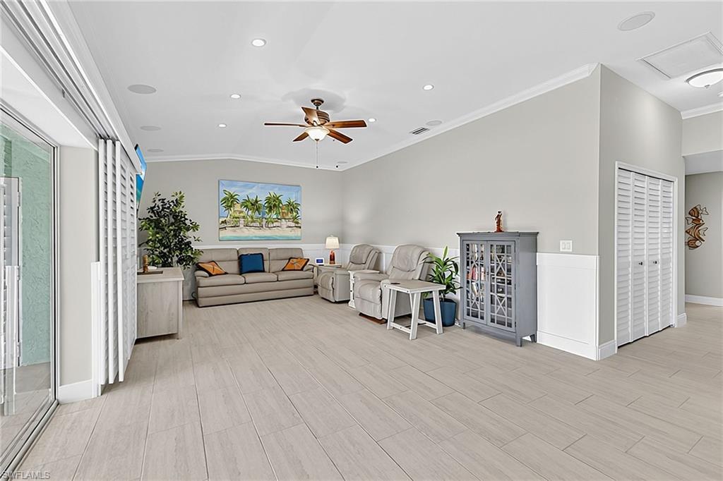 FORT MYERS SHORES - Residential
