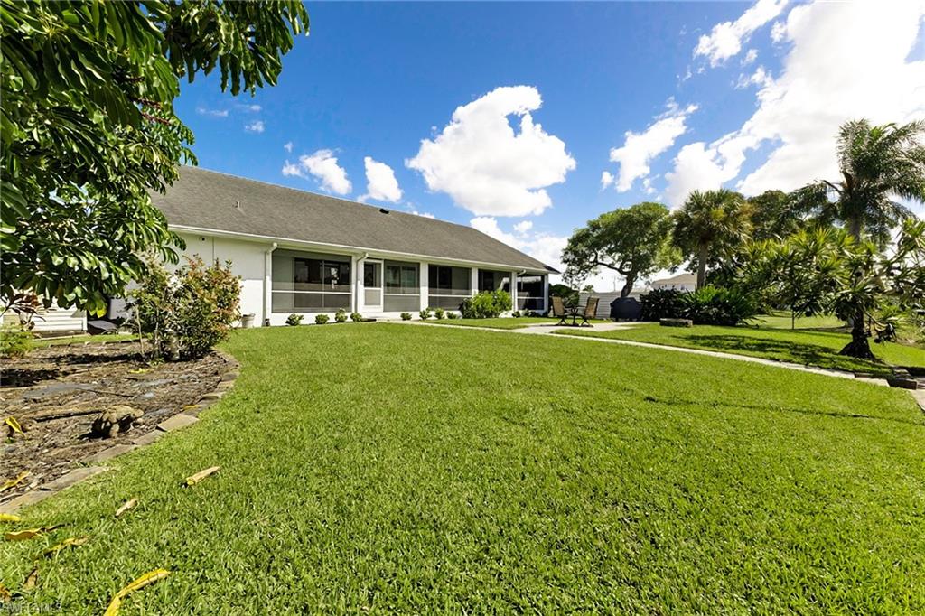FORT MYERS SHORES - Residential