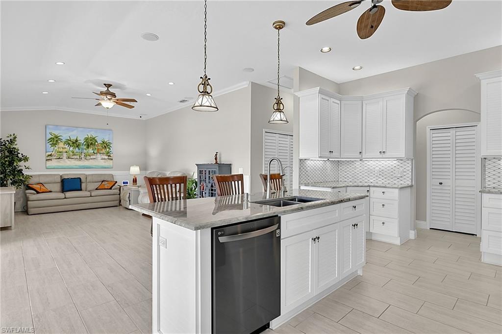 FORT MYERS SHORES - Residential
