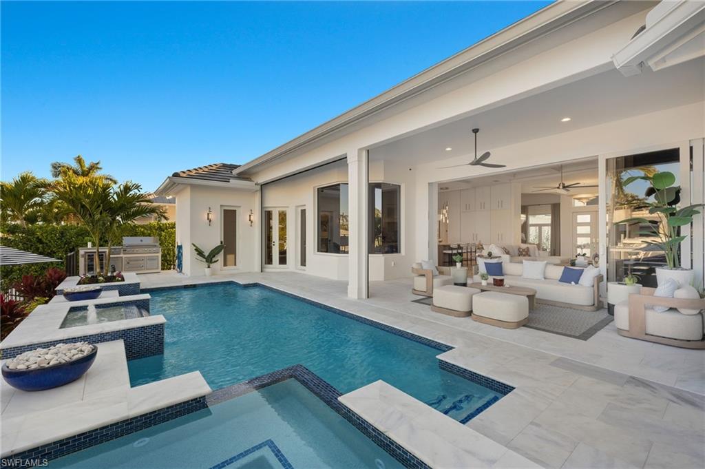 ROYAL HARBOR - Residential