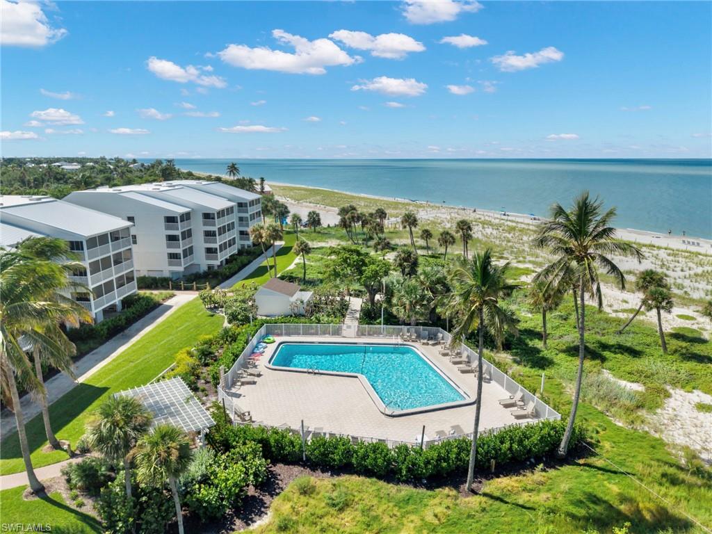 BEACH VILLAS CONDO - Residential