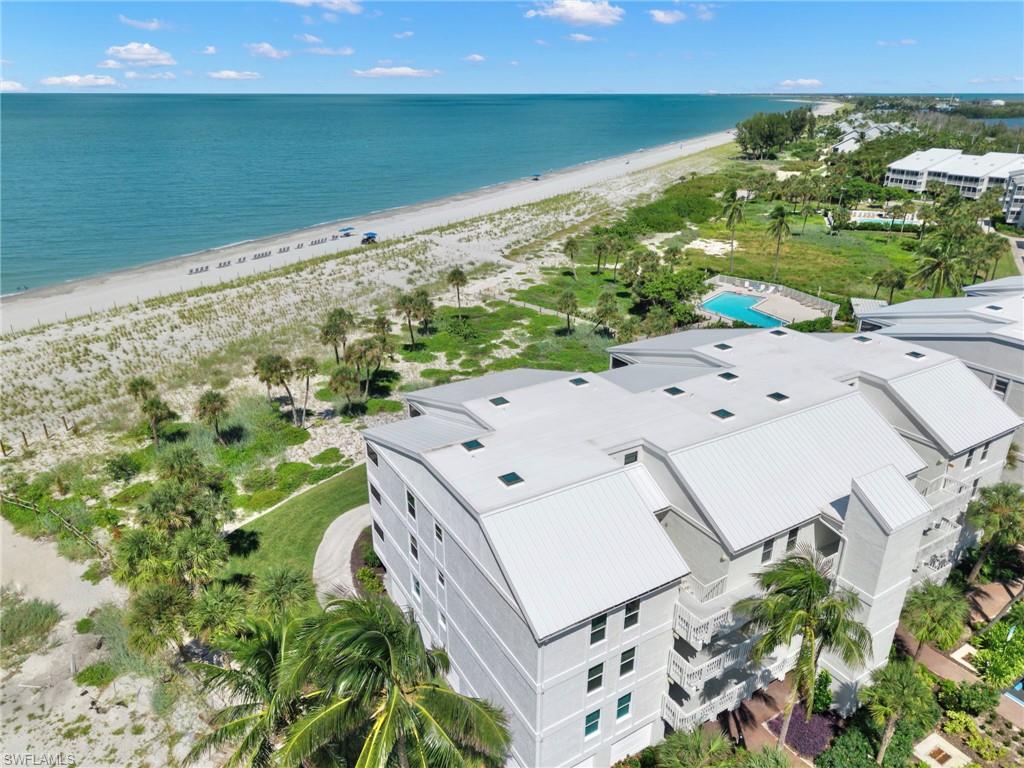 BEACH VILLAS CONDO - Residential