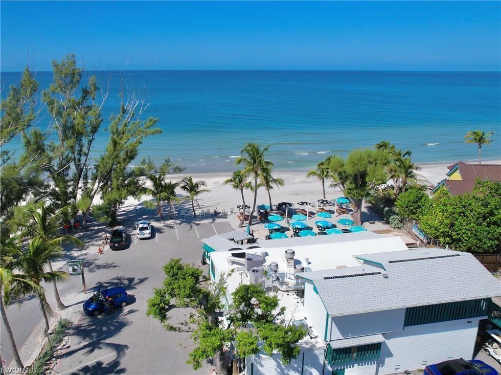 BEACH VILLAS CONDO - Residential