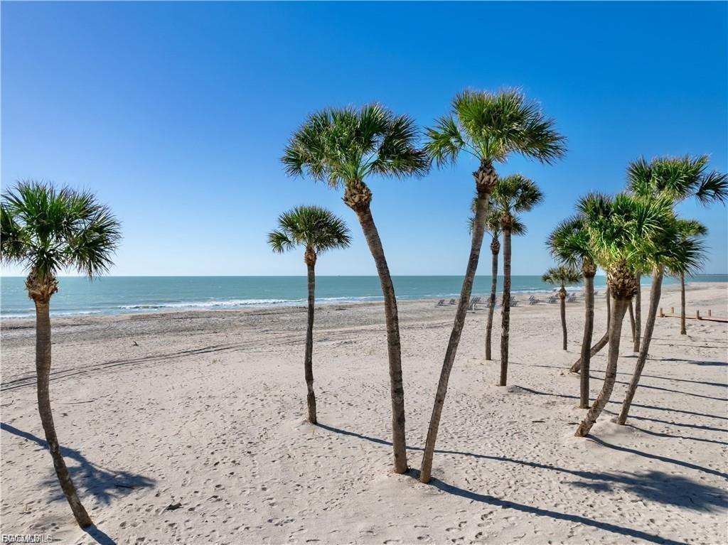 BEACH VILLAS CONDO - Residential
