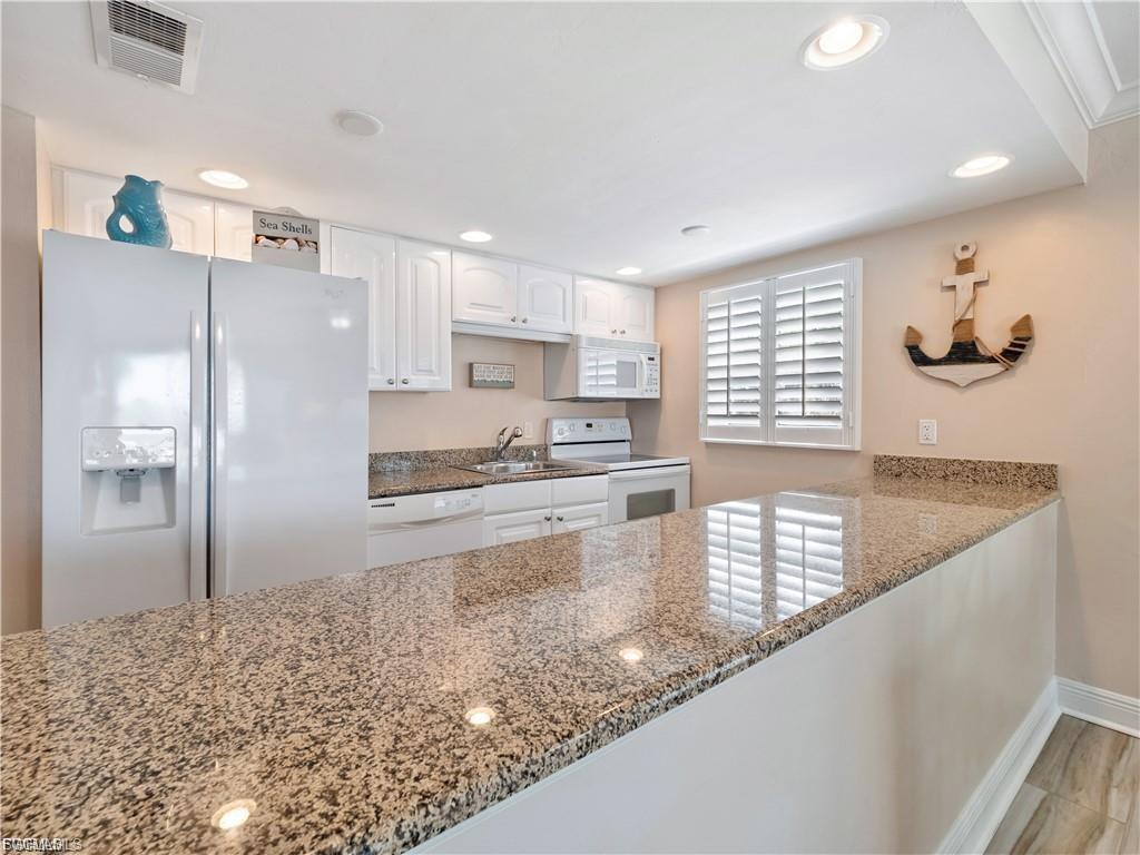 BEACH VILLAS CONDO - Residential