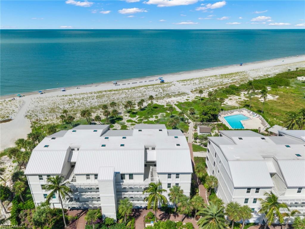 BEACH VILLAS CONDO - Residential