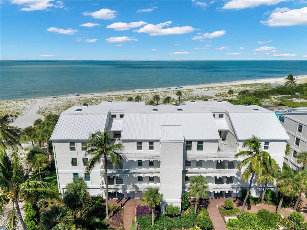 BEACH VILLAS CONDO - Residential