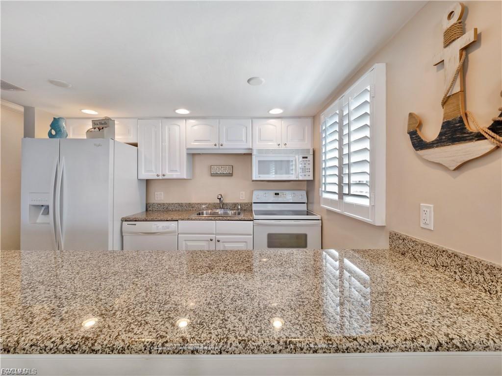 BEACH VILLAS CONDO - Residential