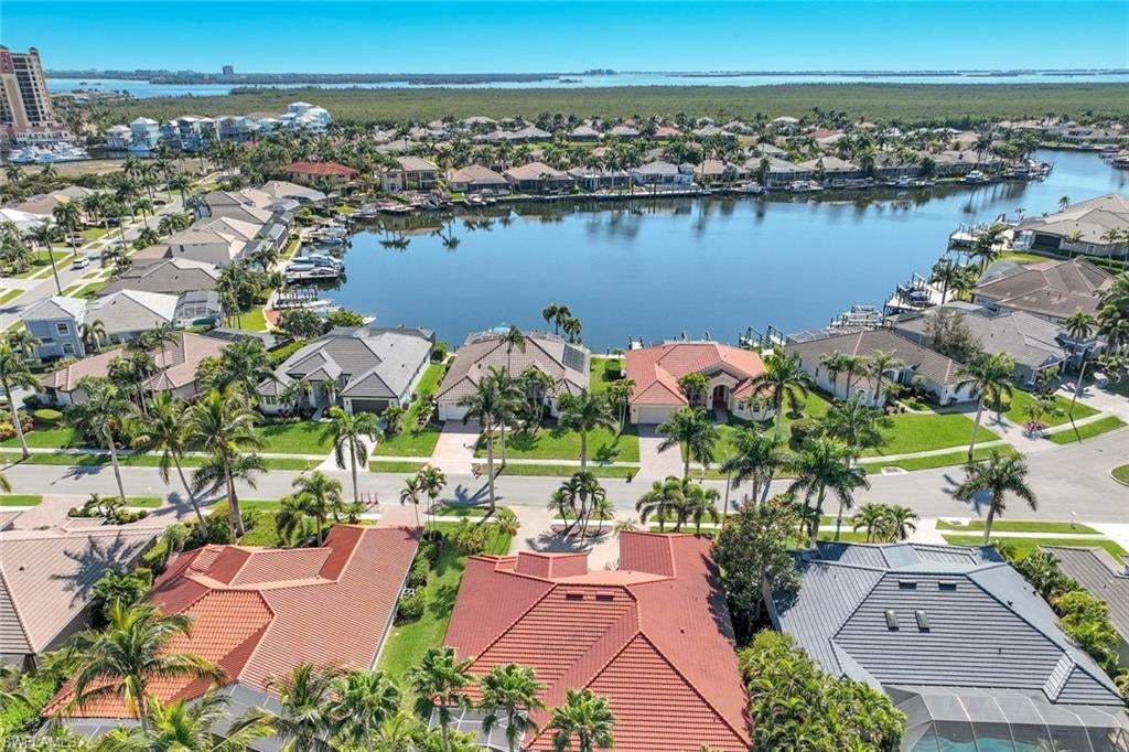 CAPE HARBOUR - Residential