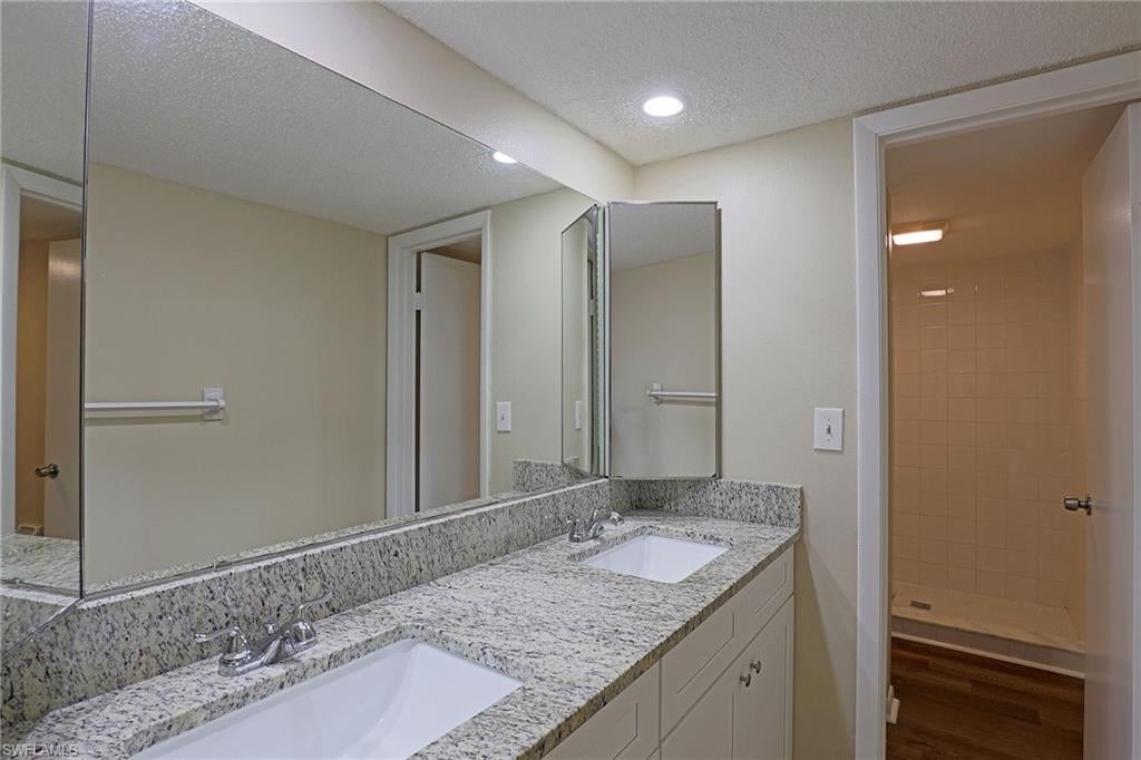 PARKWOODS TOWNHOUSE COMMUNITY - Residential Lease