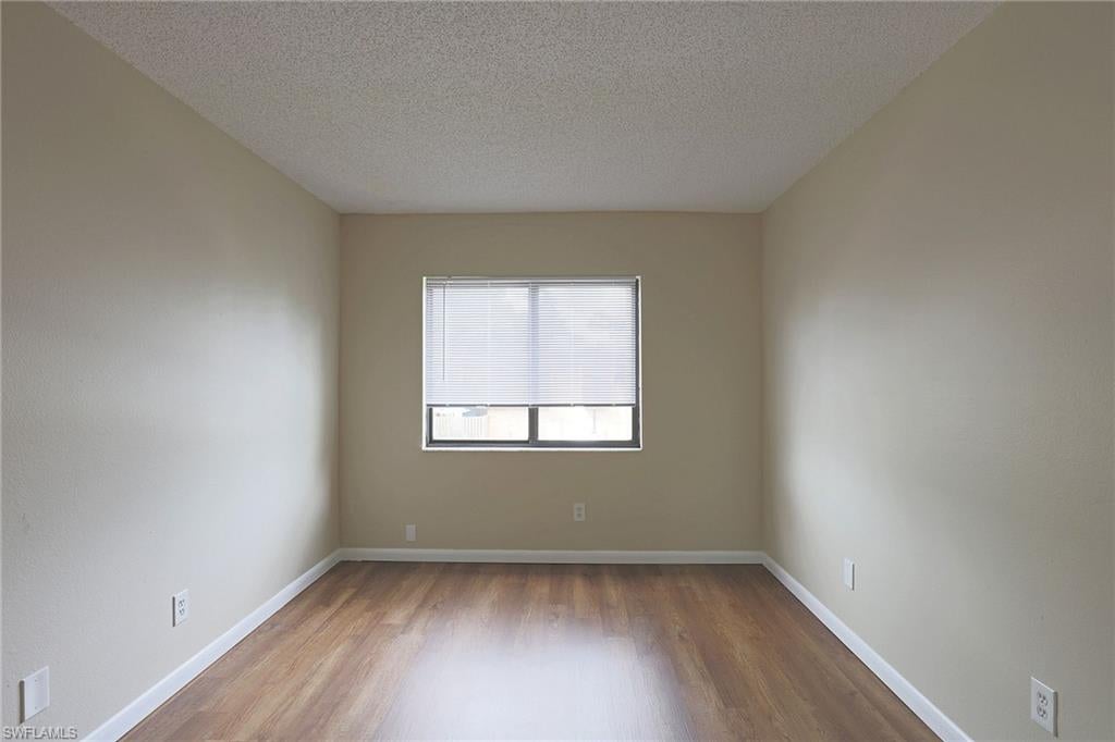 PARKWOODS TOWNHOUSE COMMUNITY - Residential Lease