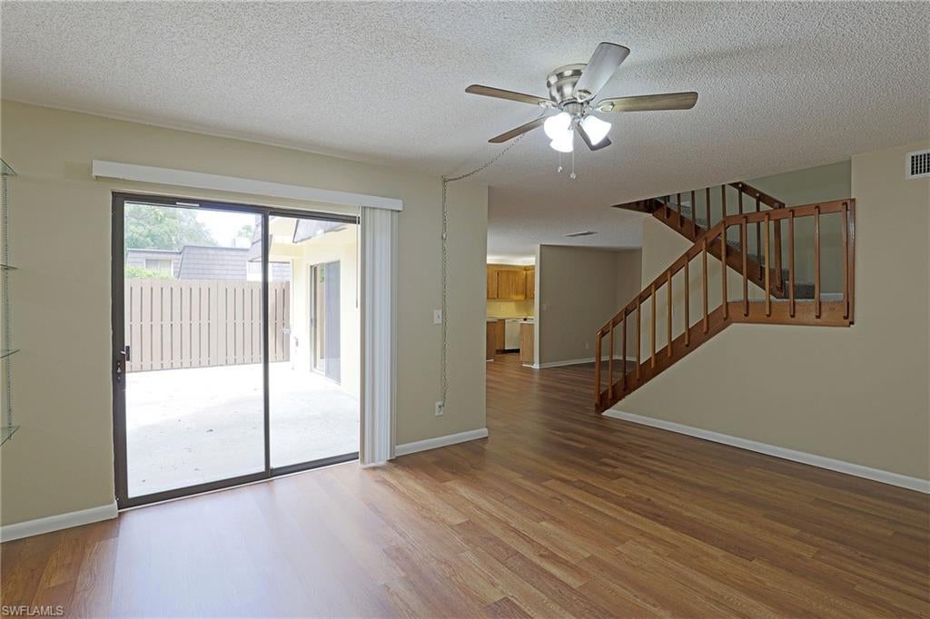 PARKWOODS TOWNHOUSE COMMUNITY - Residential Lease