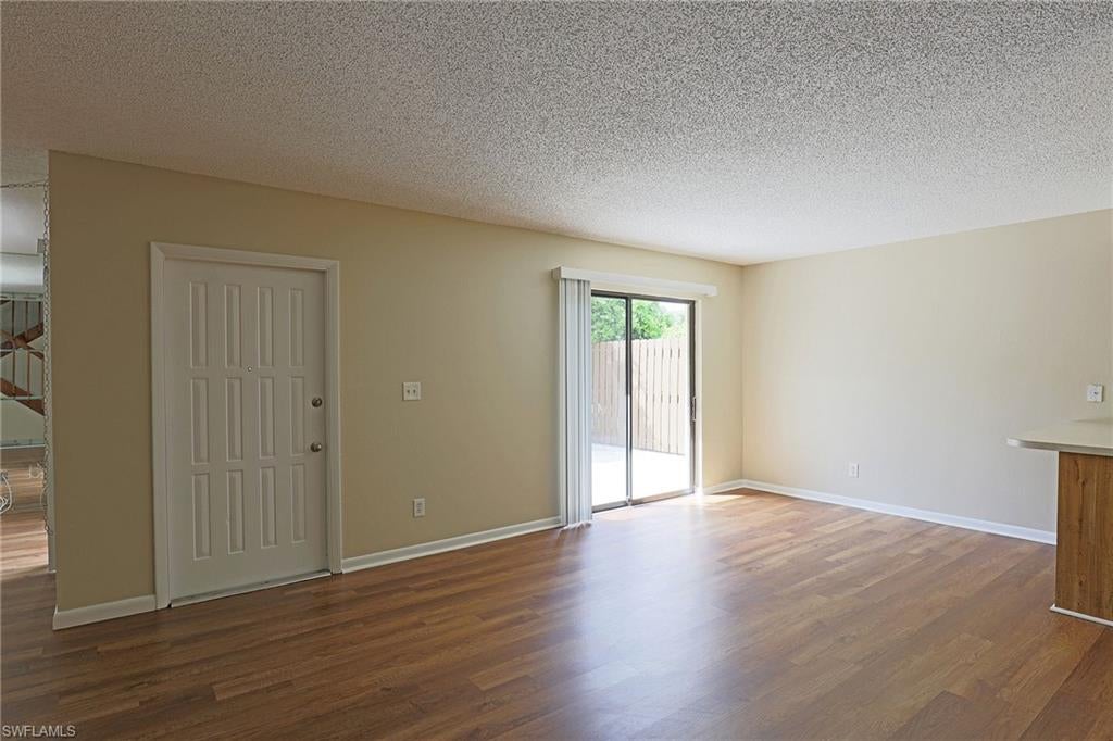 PARKWOODS TOWNHOUSE COMMUNITY - Residential Lease
