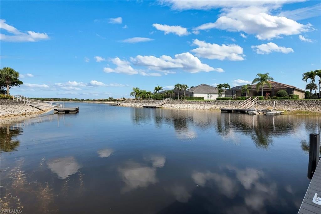 QUARRY SHORES - Residential
