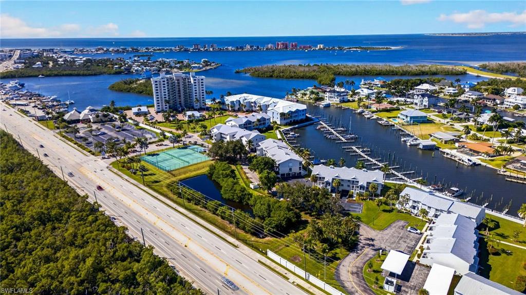 BOARDWALK CAPER - Residential