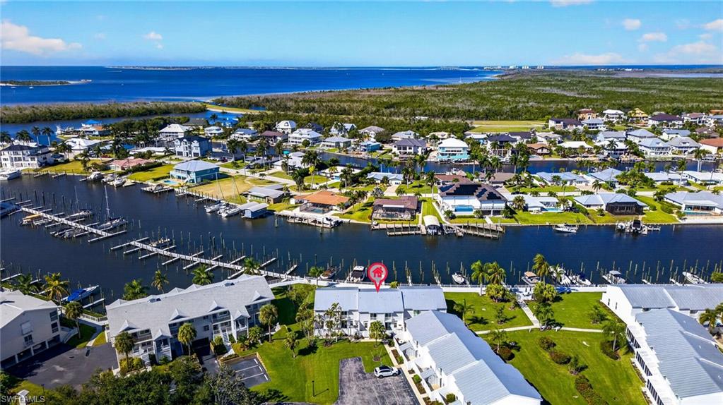 BOARDWALK CAPER - Residential
