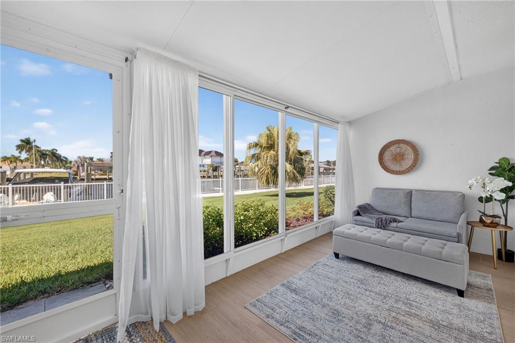 BOARDWALK CAPER - Residential