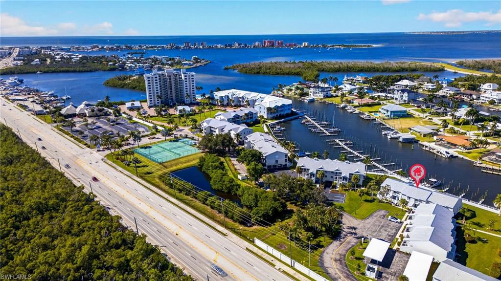 BOARDWALK CAPER - Residential
