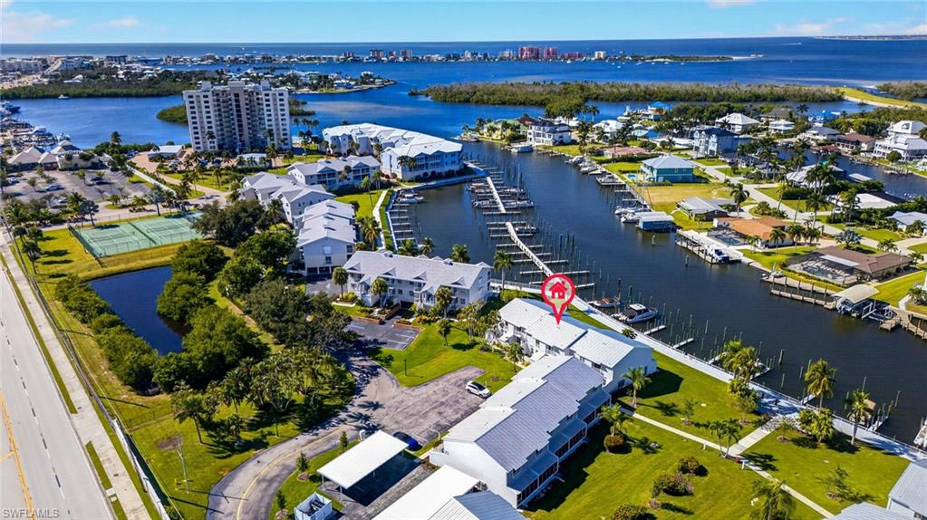BOARDWALK CAPER - Residential