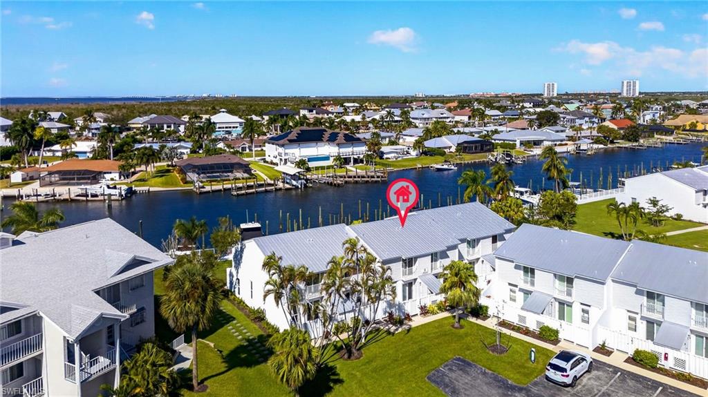 BOARDWALK CAPER - Residential