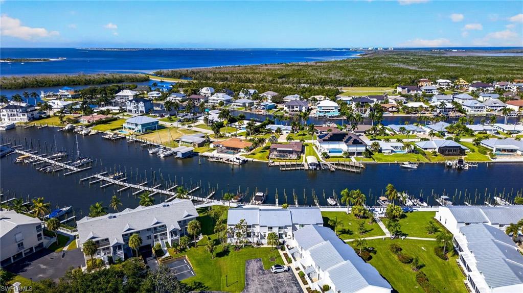 BOARDWALK CAPER - Residential