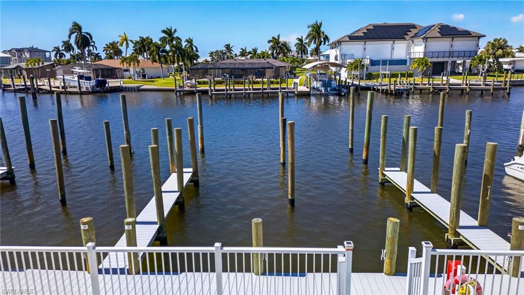 BOARDWALK CAPER - Residential