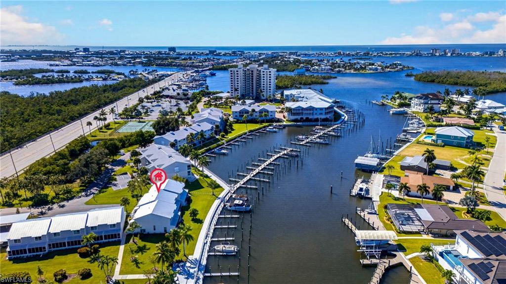 BOARDWALK CAPER - Residential