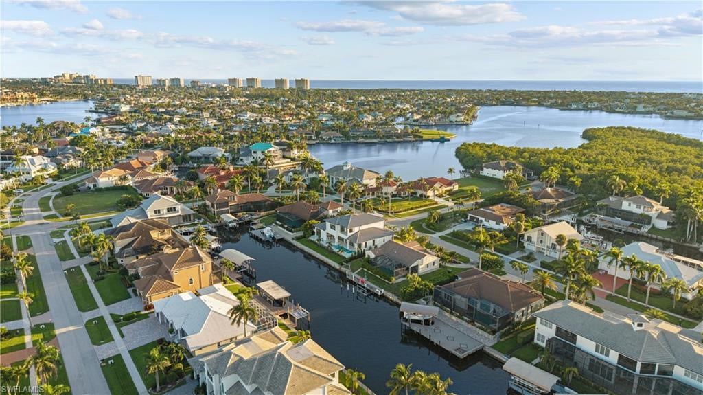 MARCO BEACH - Residential