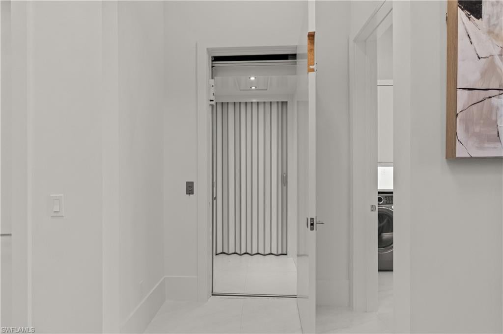 MARCO BEACH - Residential