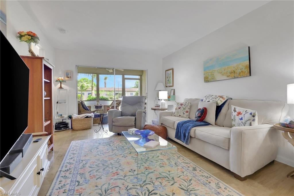 SOUTH POINTE VILLAS CONDO - Residential