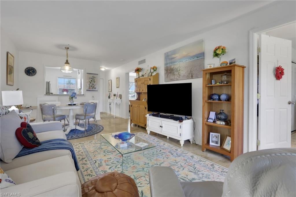 SOUTH POINTE VILLAS CONDO - Residential