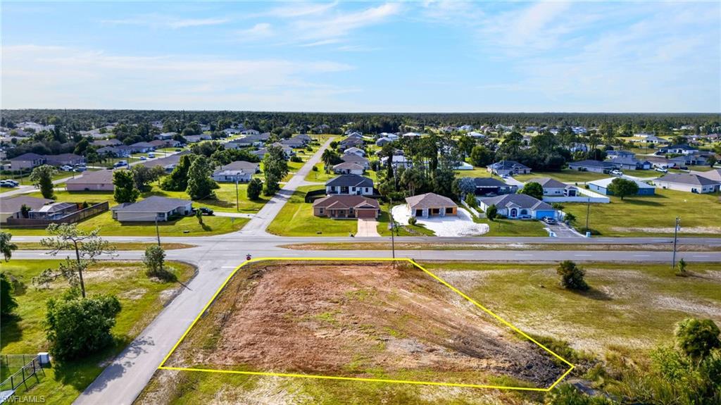 CAPE CORAL - Land