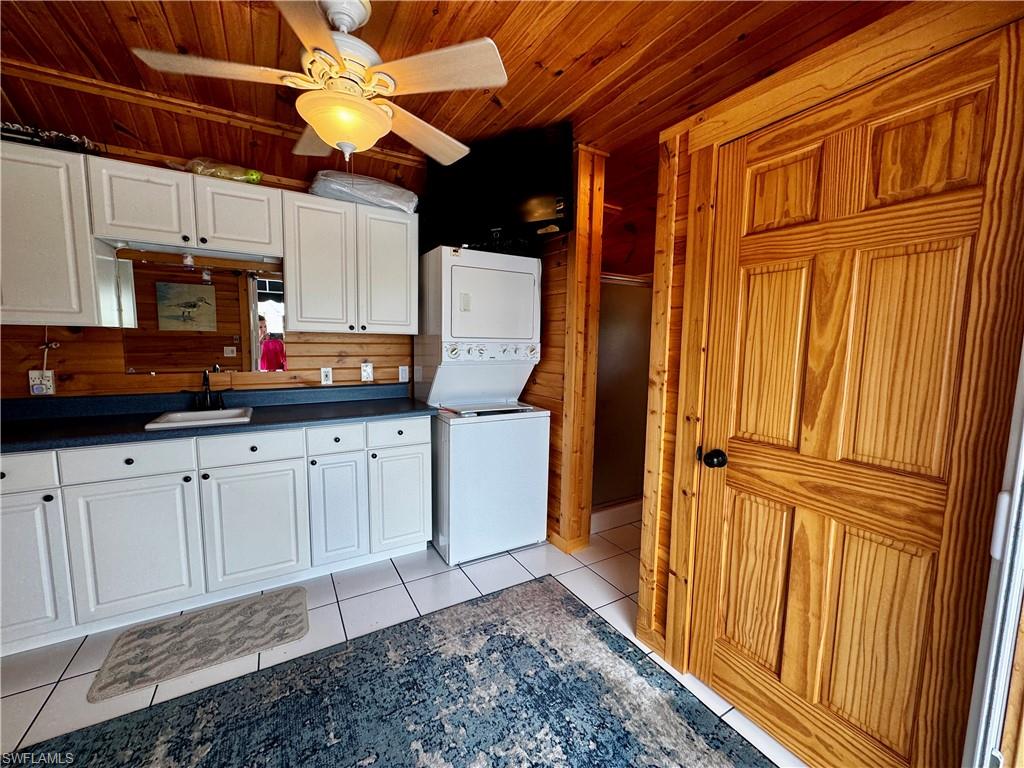 RIVERBEND MOTORCOACH RESORT - Land