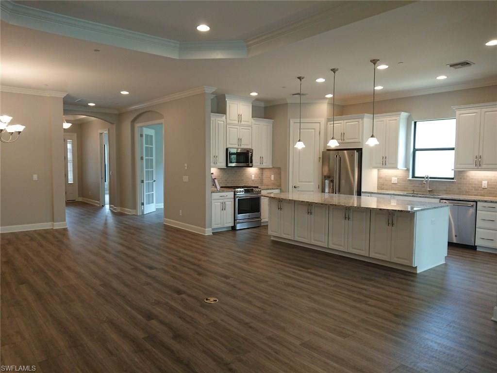 PEBBLE POINTE - Residential
