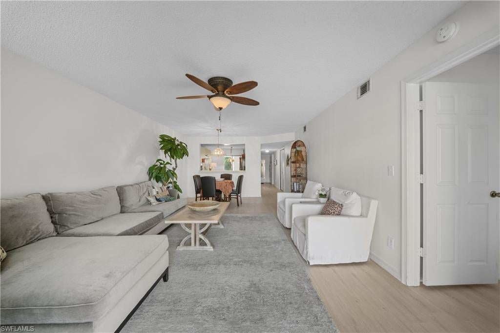 TIMBER LAKE - Residential