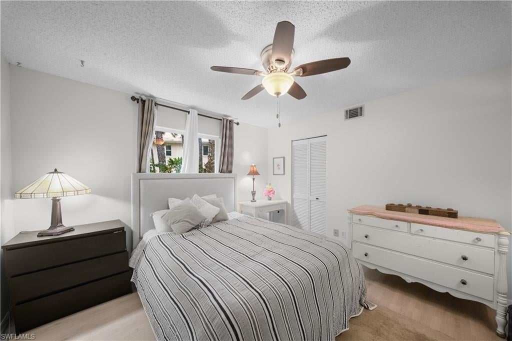 TIMBER LAKE - Residential