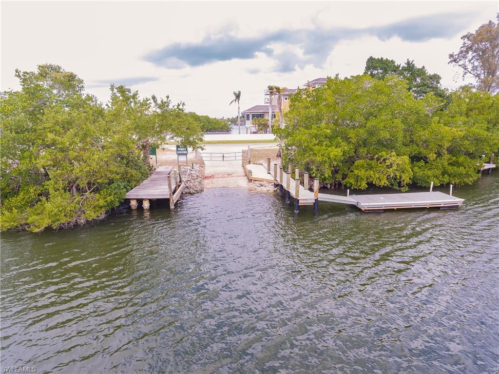 BONITA SHORES - Residential