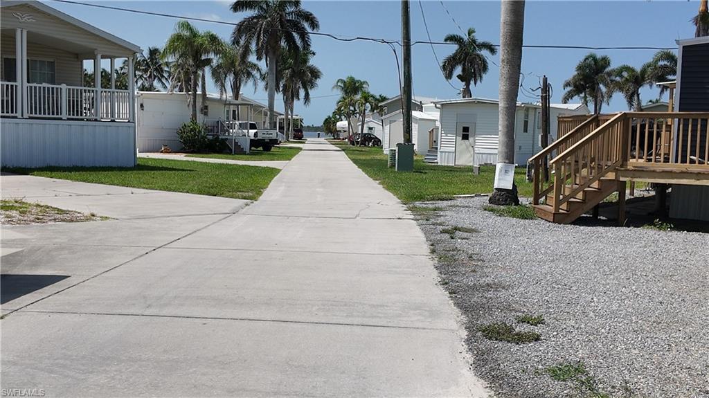 CAPN MACS MOBILE HOME - Residential