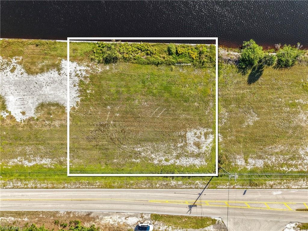 CAPE CORAL - Land