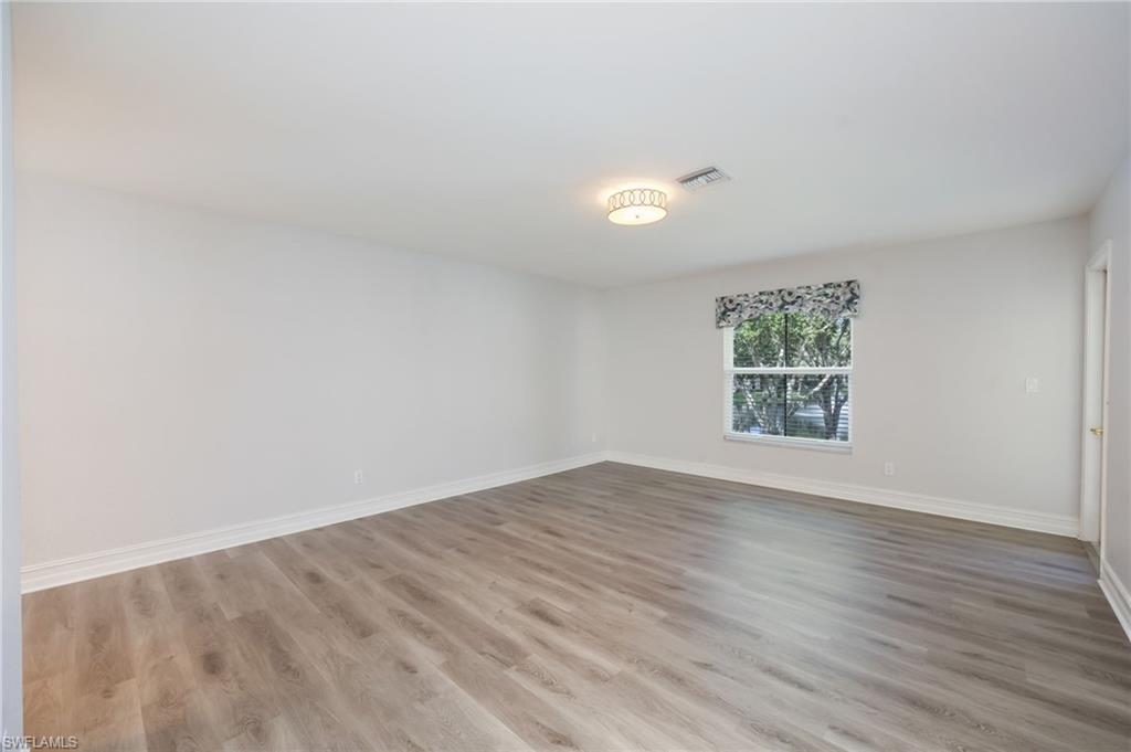 DIAMOND LAKE - Residential