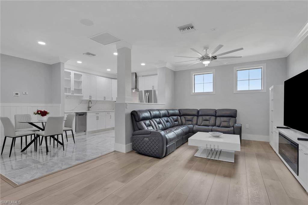 CORKSCREW ESTATES - Residential
